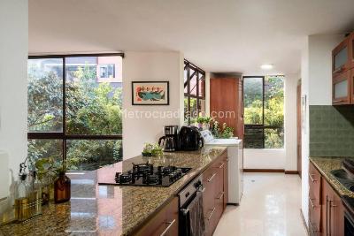 Apartamento en arriendo en El Poblado, Medellín · foto 7 de 10