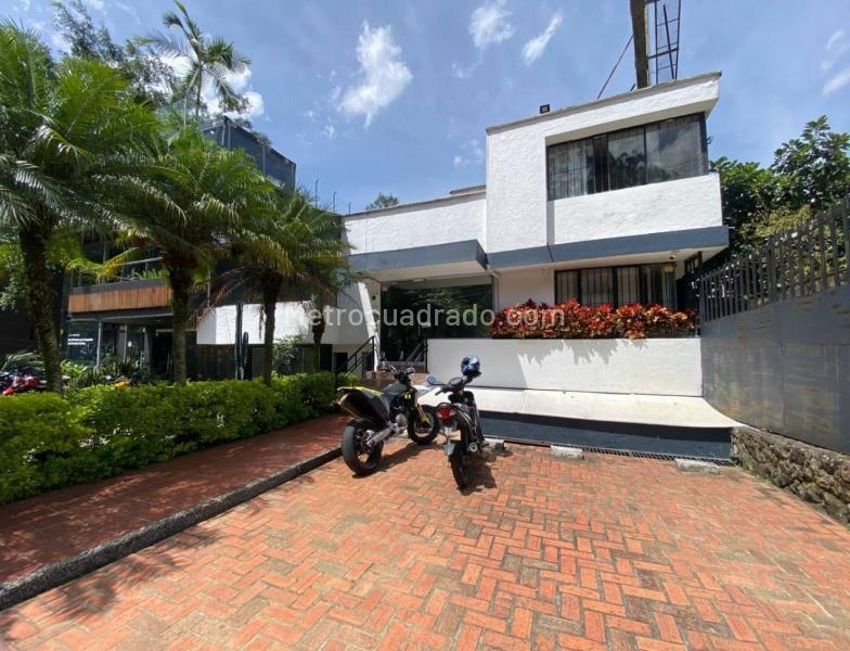 Casa Comercial en Arriendo en El Poblado - 2