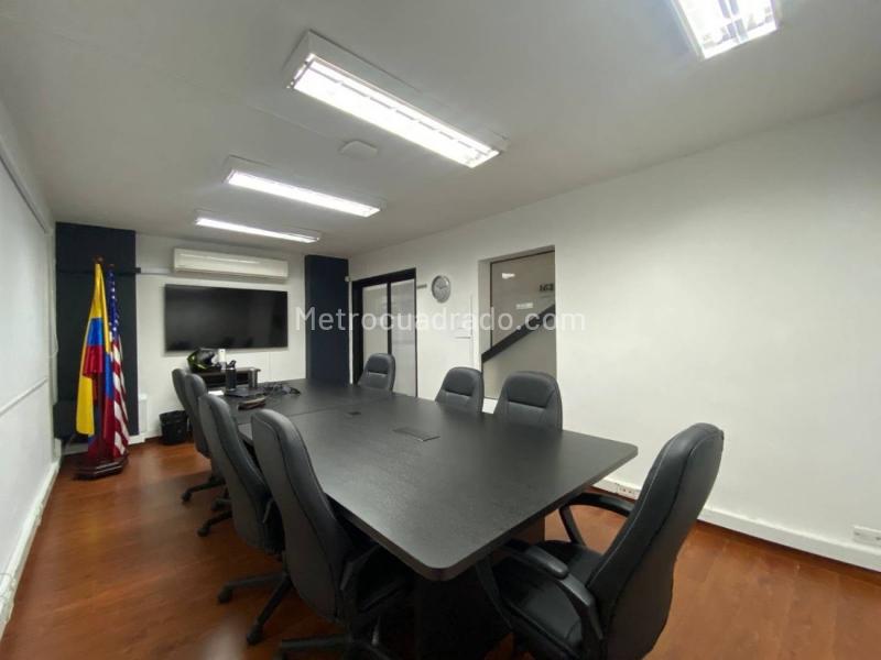 Casa Comercial en Arriendo en El Poblado - 4