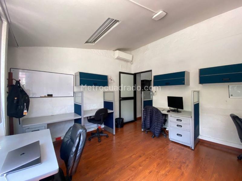 Casa Comercial en Arriendo en El Poblado - 8