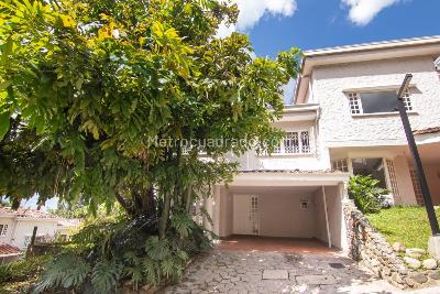 Casa de 4 alcobas en venta en El Tesoro, Medellín, 345 m² · foto 3 de 16