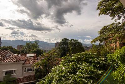Casa de 4 alcobas en venta en El Tesoro, Medellín, 345 m² · foto 5 de 16