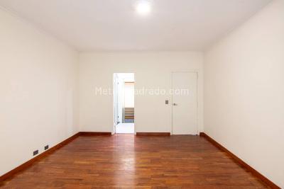 Casa de 4 alcobas en venta en El Tesoro, Medellín, 345 m² · foto 9 de 16