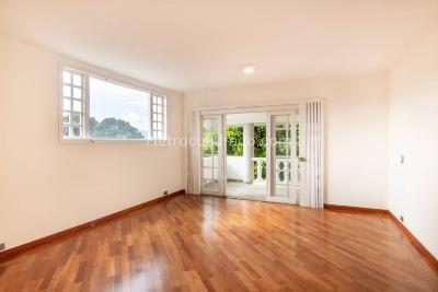 Casa de 4 alcobas en venta en El Tesoro, Medellín, 345 m² · foto 10 de 16