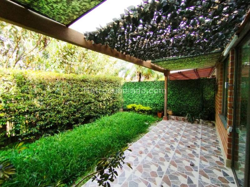 Casa Moderna de 3 Alcobas cerca a El Tesoro - 8