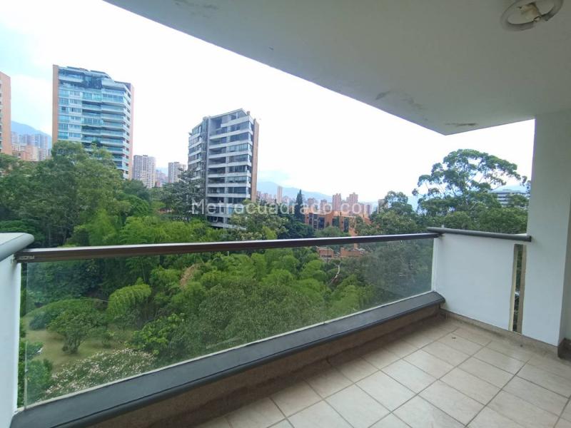 Comfortable 2BR Apartment with Panoramic View in Las Lomas