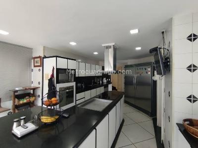 Apartamento en arriendo en Los Balsos, Medellín · foto 13 de 20