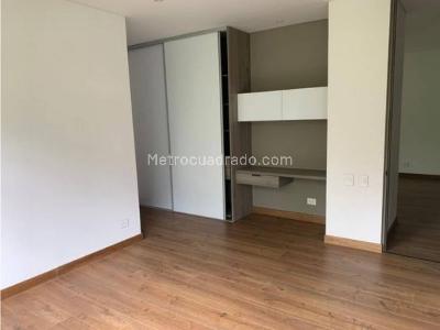 Apartamento de 3 alcobas en venta en San Lucas, Medellín, 335 m² · foto 10 de 19