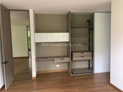 Apartamento de 3 alcobas en venta en San Lucas, Medellín, 335 m² · foto 12 de 19