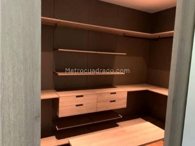 Apartamento de 3 alcobas en venta en San Lucas, Medellín, 335 m² · foto 19 de 19