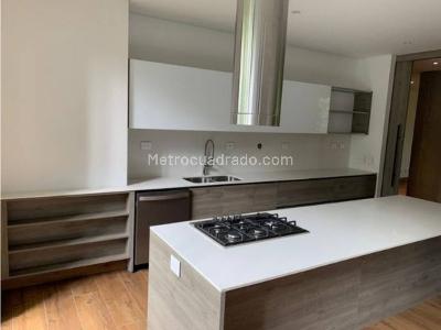 Apartamento de 3 alcobas en venta en San Lucas, Medellín, 335 m² · foto 5 de 19