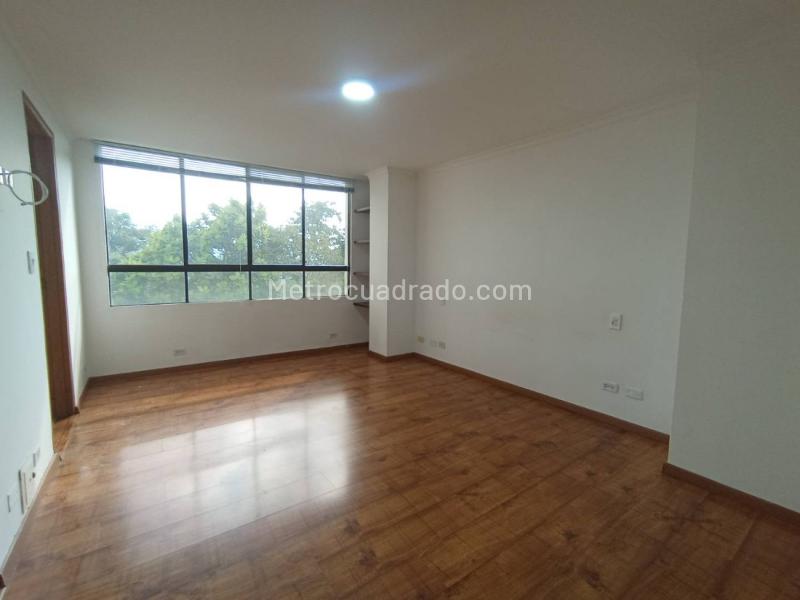 Apartamento Exclusivo de 3 Alcobas en San Lucas - 2