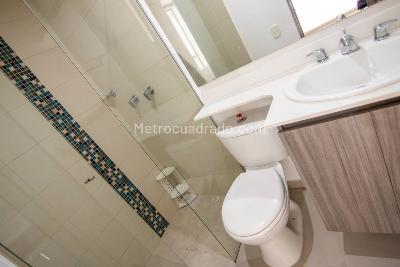 Apartamento de 2 alcobas en venta en Pilsen, Itagüí, 62 m² · foto 7 de 10