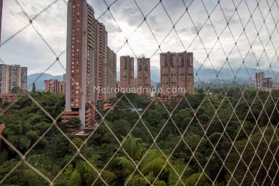 Apartamento de 2 alcobas en venta en Pilsen, Itagüí, 62 m² · foto 9 de 10