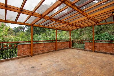 Casa de 4 alcobas en venta en La Calera, Medellín · foto 8 de 20