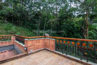 Casa de 4 alcobas en venta en La Calera, Medellín · foto 19 de 20
