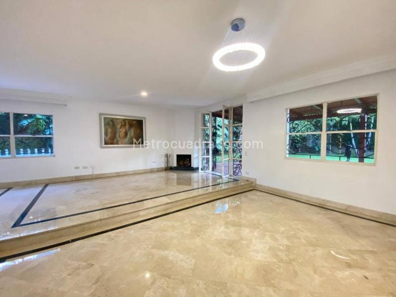 Spectacular 4BR House with Jacuzzi in El Poblado - 5