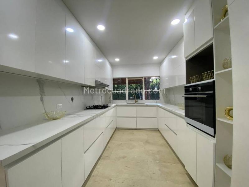 Spectacular 4BR House with Jacuzzi in El Poblado - 6