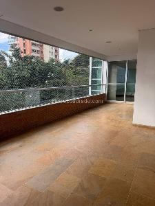 Apartamento en Arriendo, Los Balsos, Medellín