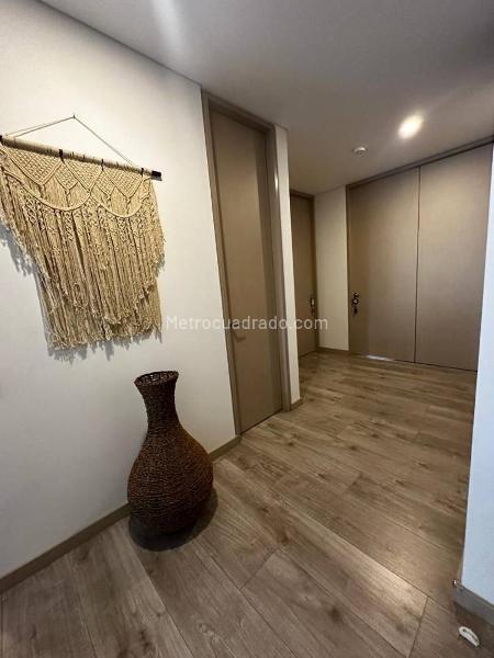 Apartamento Moderno de 3 Alcobas en Altos del Poblado - 7