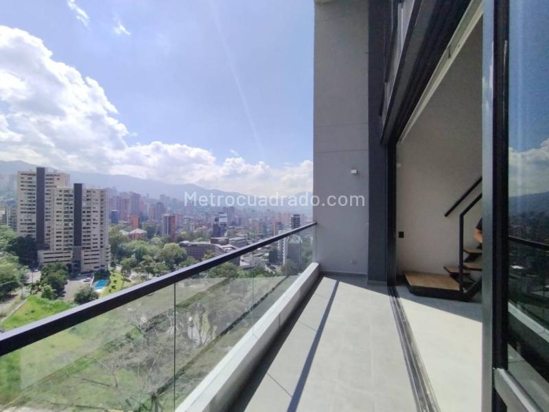 Stylish 1BR Duplex Apartment in Altos Del Poblado - 3