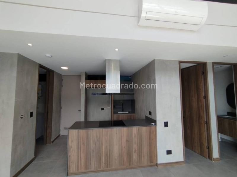 Stylish 1BR Duplex Apartment in Altos Del Poblado - 8