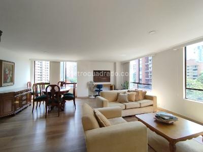 Apartamento de 2 alcobas en arriendo en El Poblado, Medellín, 100 m² · foto 13 de 14