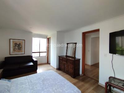 Apartamento de 2 alcobas en arriendo en El Poblado, Medellín, 100 m² · foto 6 de 14