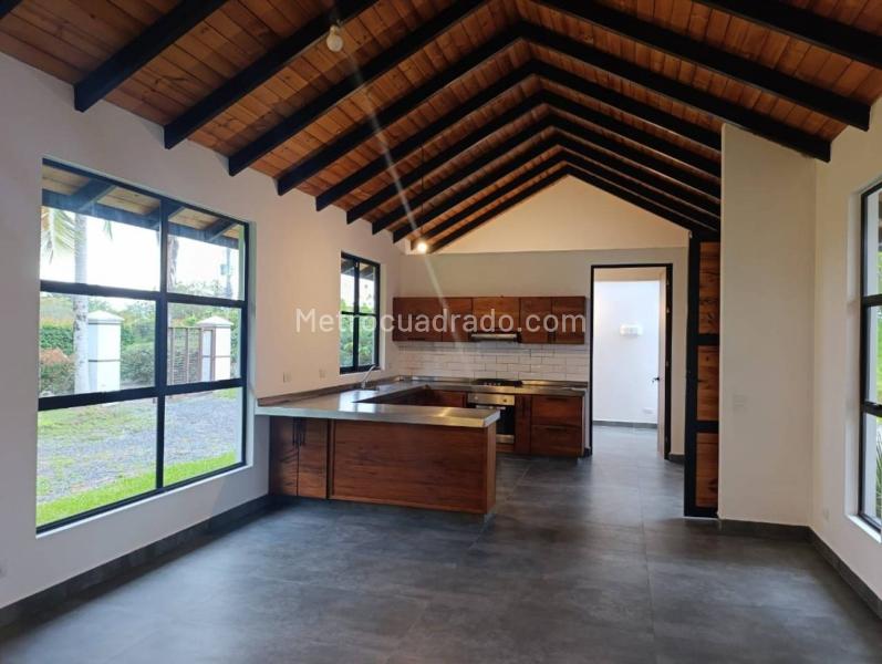 Casa campestre exclusiva en Llanogrande (El Tablazo) - 4