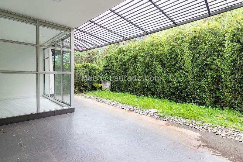 3BR House with 4 Baths in El Tesoro (2 Levels) - 8