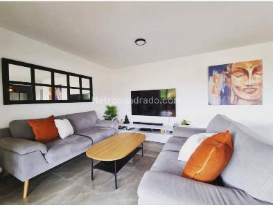 Casa de 3 alcobas en arriendo en San Lucas, Medellín, 200 m² · foto 6 de 10
