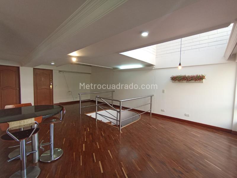 Apartamento Dúplex Cómodo de 2 Alcobas en El Poblado - 3