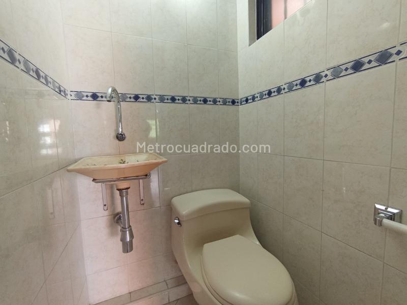 Apartamento Dúplex Cómodo de 2 Alcobas en El Poblado - 9