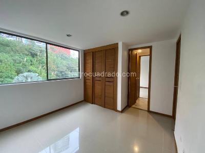 Apartamento de 3 alcobas en venta en Las Lomitas, Sabaneta, 110 m² · foto 8 de 19
