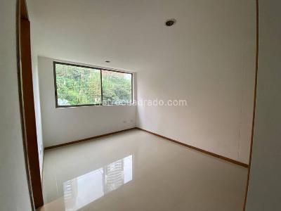 Apartamento de 3 alcobas en venta en Las Lomitas, Sabaneta, 110 m² · foto 9 de 19