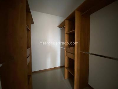 Apartamento de 3 alcobas en venta en Las Lomitas, Sabaneta, 110 m² · foto 10 de 19