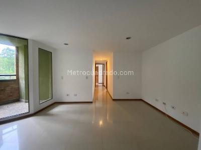 Apartamento de 3 alcobas en venta en Las Lomitas, Sabaneta, 110 m² · foto 13 de 19