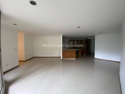 Apartamento de 3 alcobas en venta en Las Lomitas, Sabaneta, 110 m² · foto 16 de 19