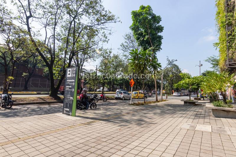 Local Comercial en Arriendo, Aguacatala, Medellín - Widok 2