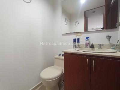 Apartamento de 1 alcoba en venta en Lalinde, Medellín, 68 m² · foto 10 de 12