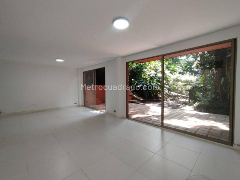 Elegant 3BR House in Alejandria - 2
