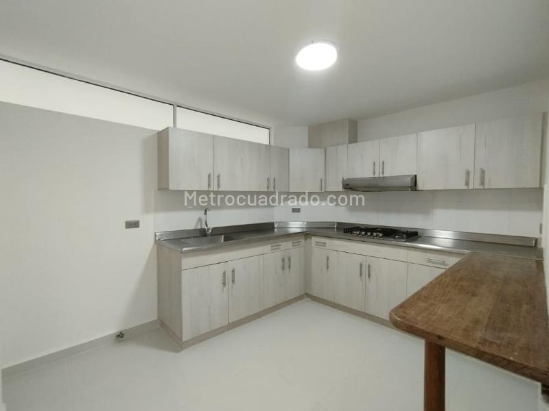 Elegant 3BR House in Alejandria - 9