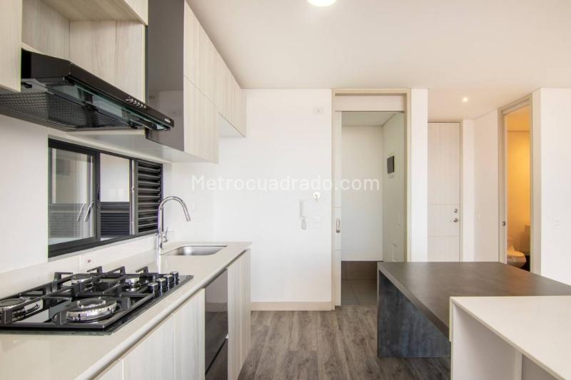 Apartamento Moderno de 2 Alcobas en Altos del Poblado - 8