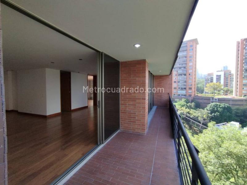 Apartamento Exclusivo de 2 Alcobas en Loma de los González - 5