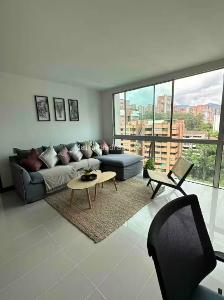 Apartamento en arriendo en Alejandria, Medellín · foto 2 de 9