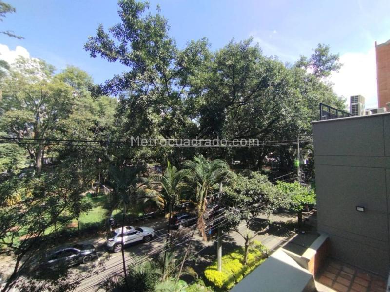 Bright 2BR Apartment Near Parks in Laureles - 2