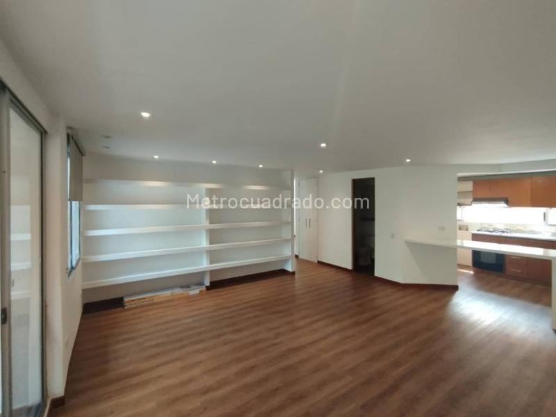 Bright 2BR Apartment Near Parks in Laureles - 3