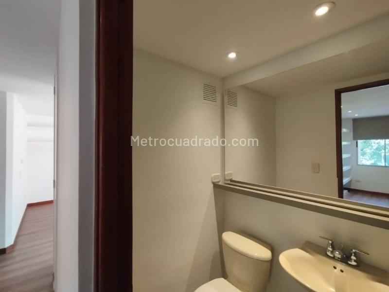 Bright 2BR Apartment Near Parks in Laureles - 8