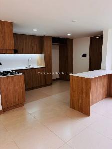 Apartamento de 3 alcobas en arriendo en Las Lomas, Medellín, 110 m² · foto 5 de 13