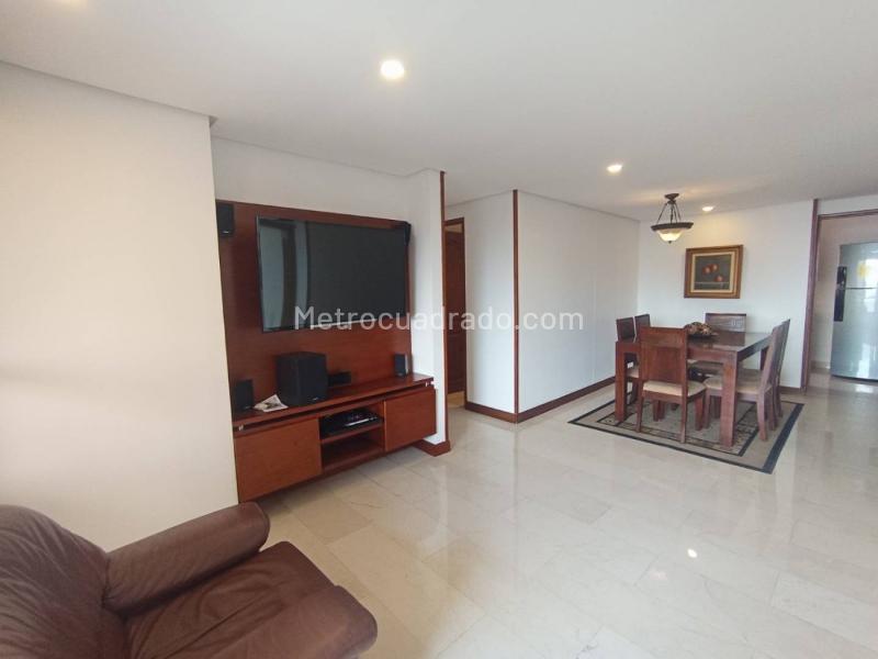 Apartamento de 2 Alcobas con Doble Parqueadero Cubierto en Loma - 5